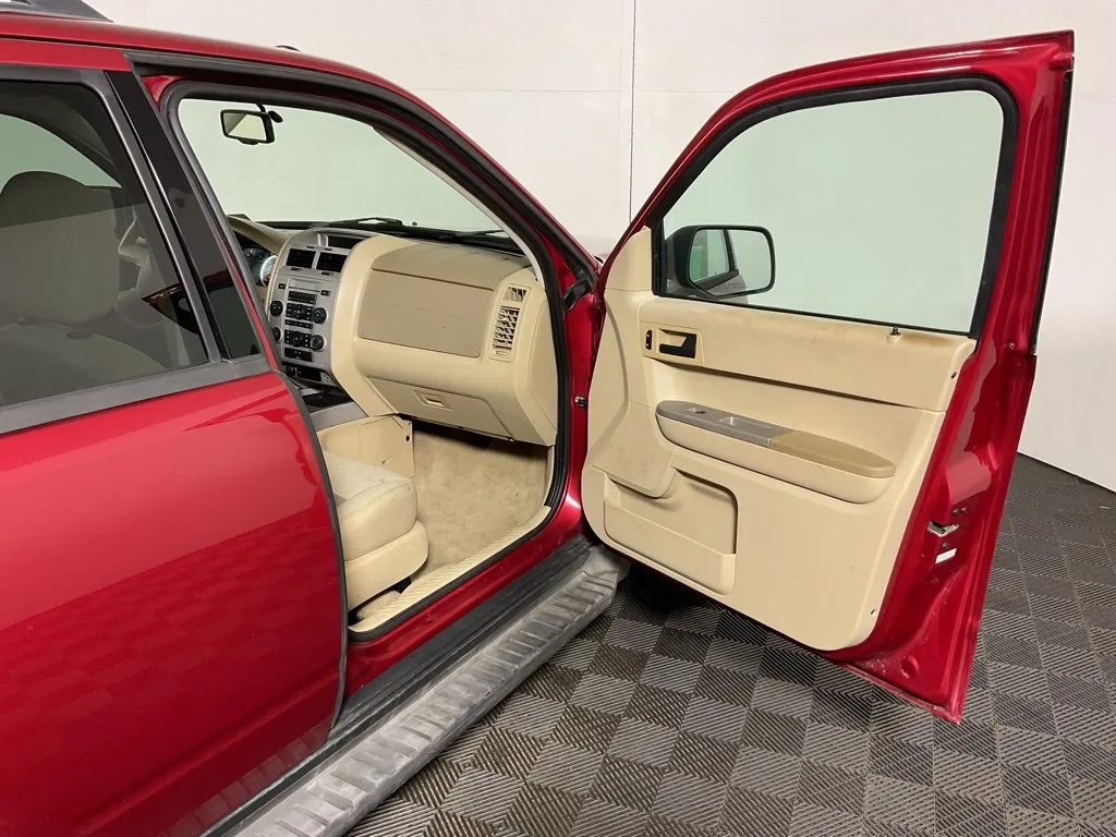 Ford Escape photo 28