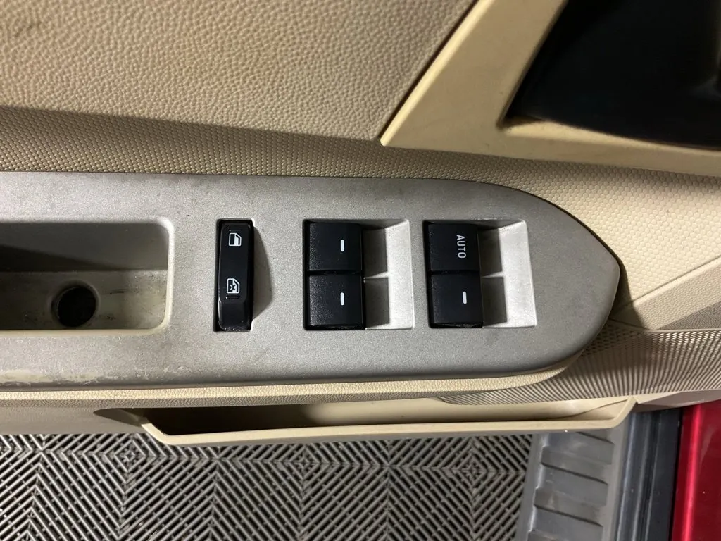 Ford Escape photo 17