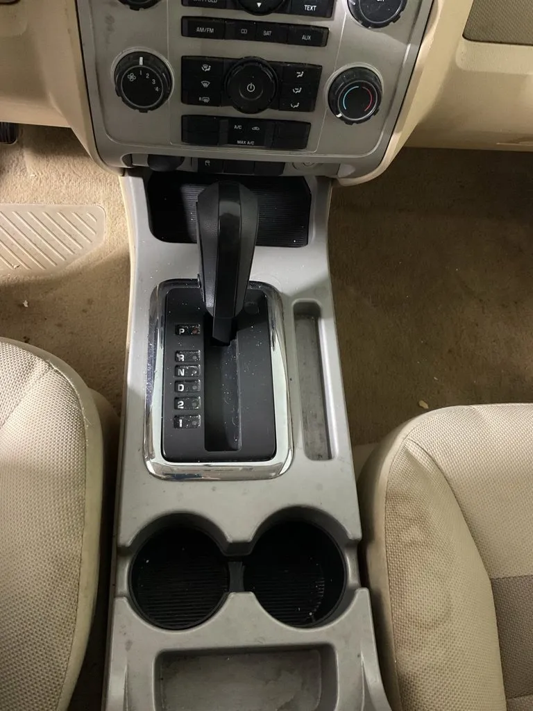 Ford Escape photo 25
