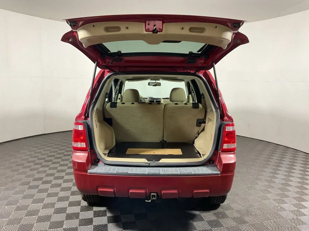Ford Escape photo 12