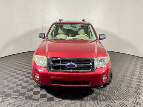 More photos of 2008 Ford Escape XLT at Don Wood Toyota, OH