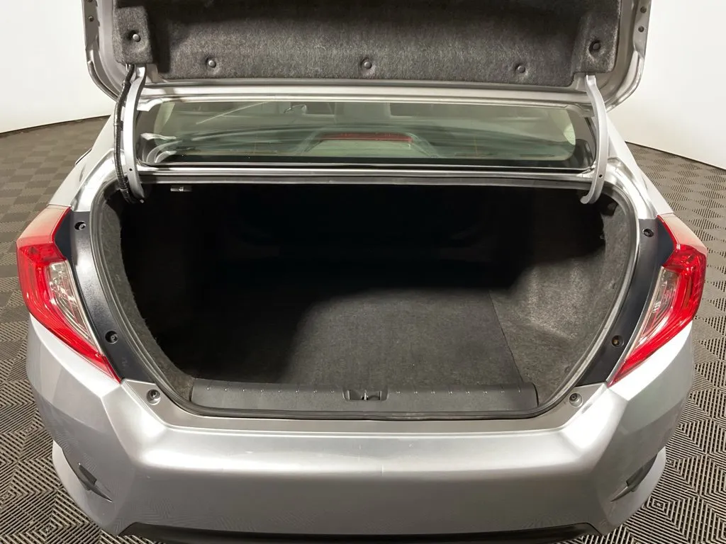 Honda Civic photo 13