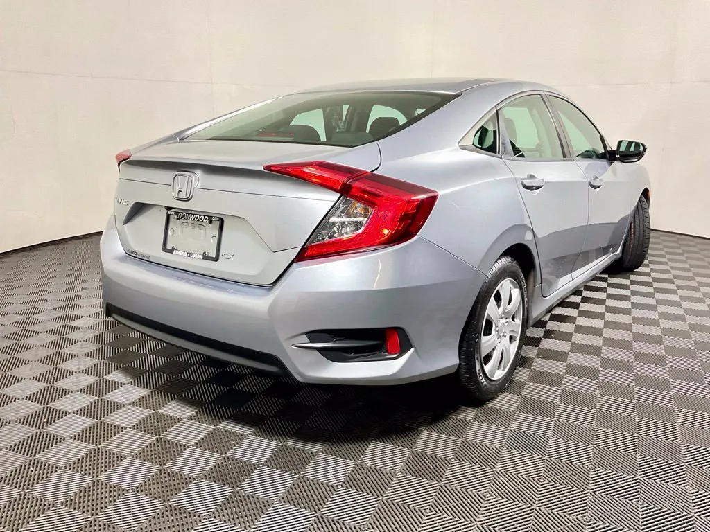 Honda Civic photo 14