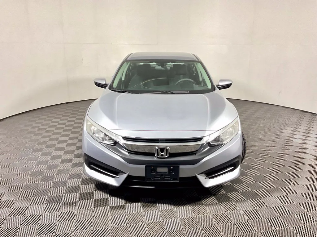Honda Civic photo 5
