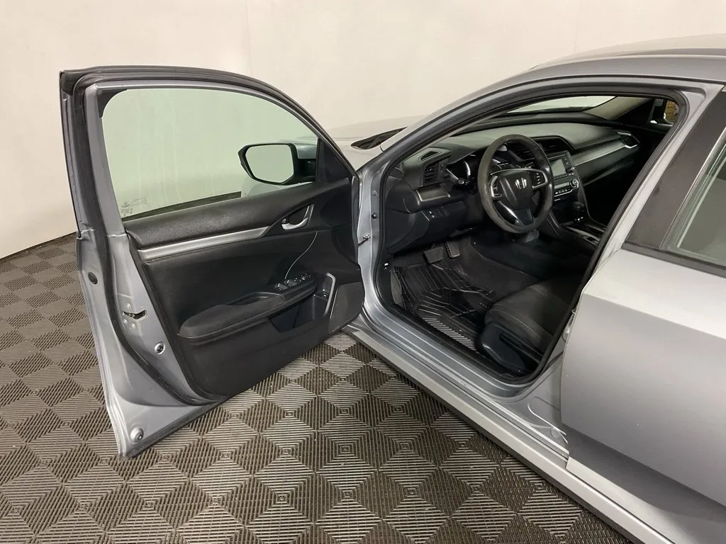 Honda Civic photo 16