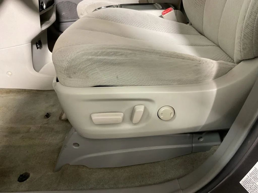 Toyota Sienna photo 20