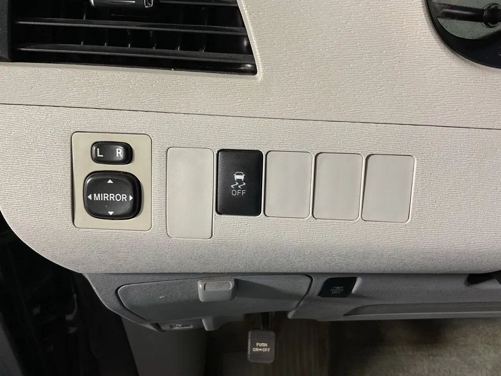 Toyota Sienna photo 26