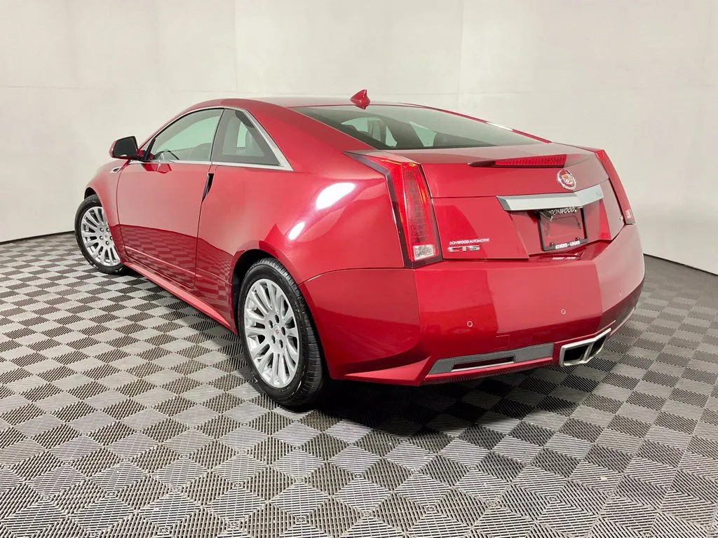 Cadillac CTS photo 9