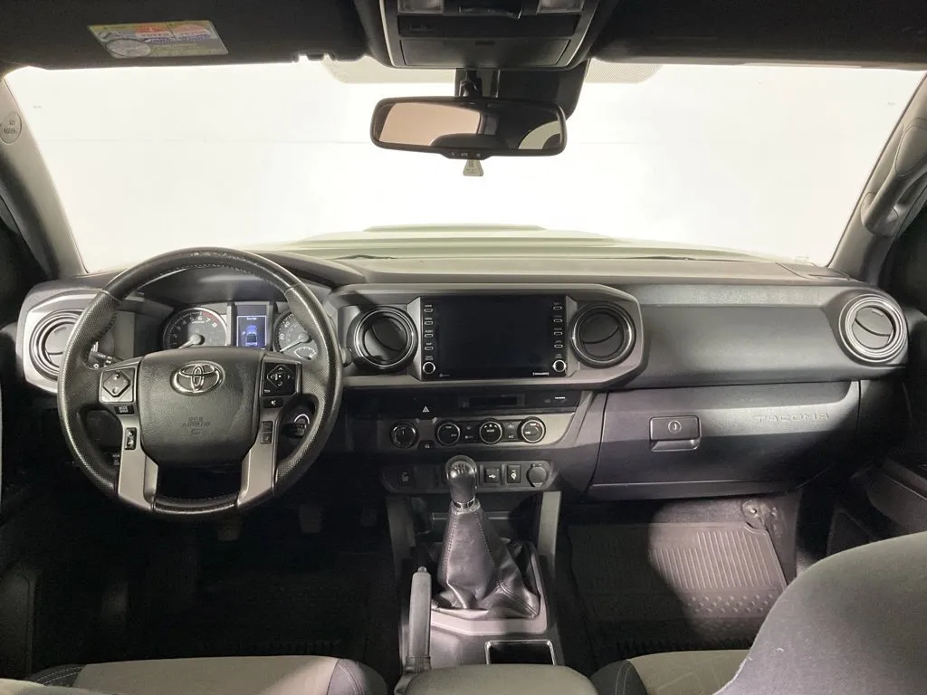 Toyota Tacoma photo 20