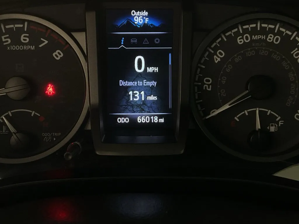 Toyota Tacoma photo 39