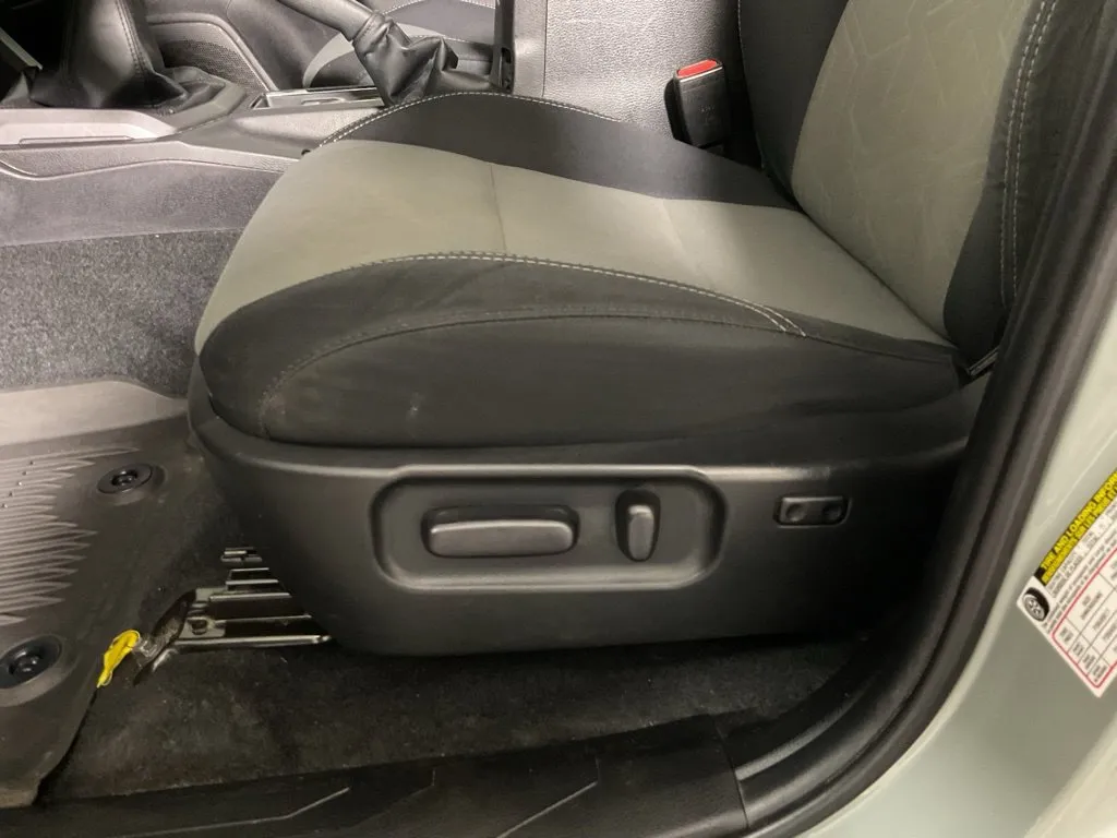 Toyota Tacoma photo 19