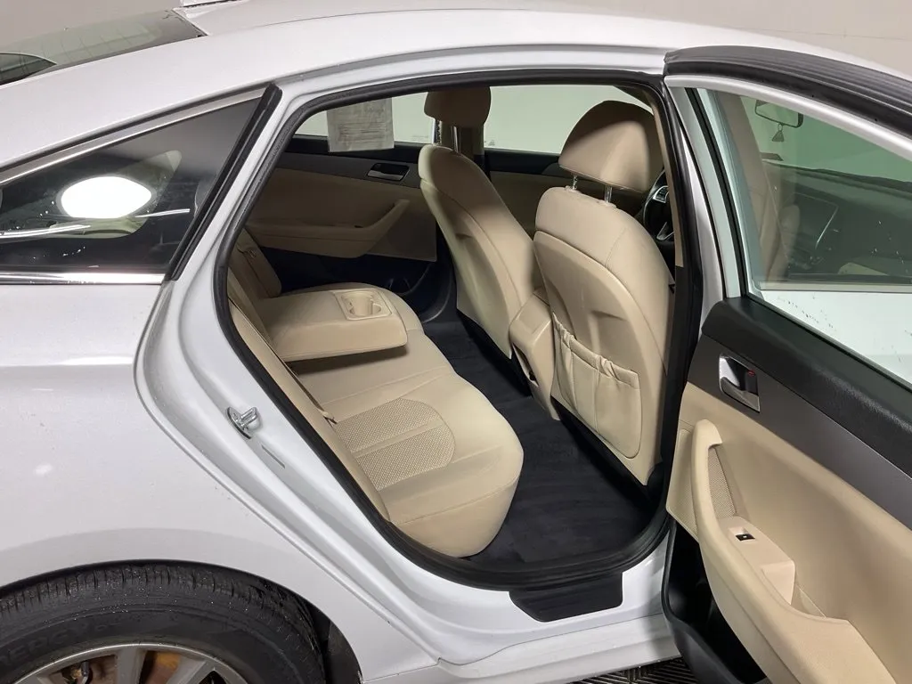 Hyundai Sonata photo 33