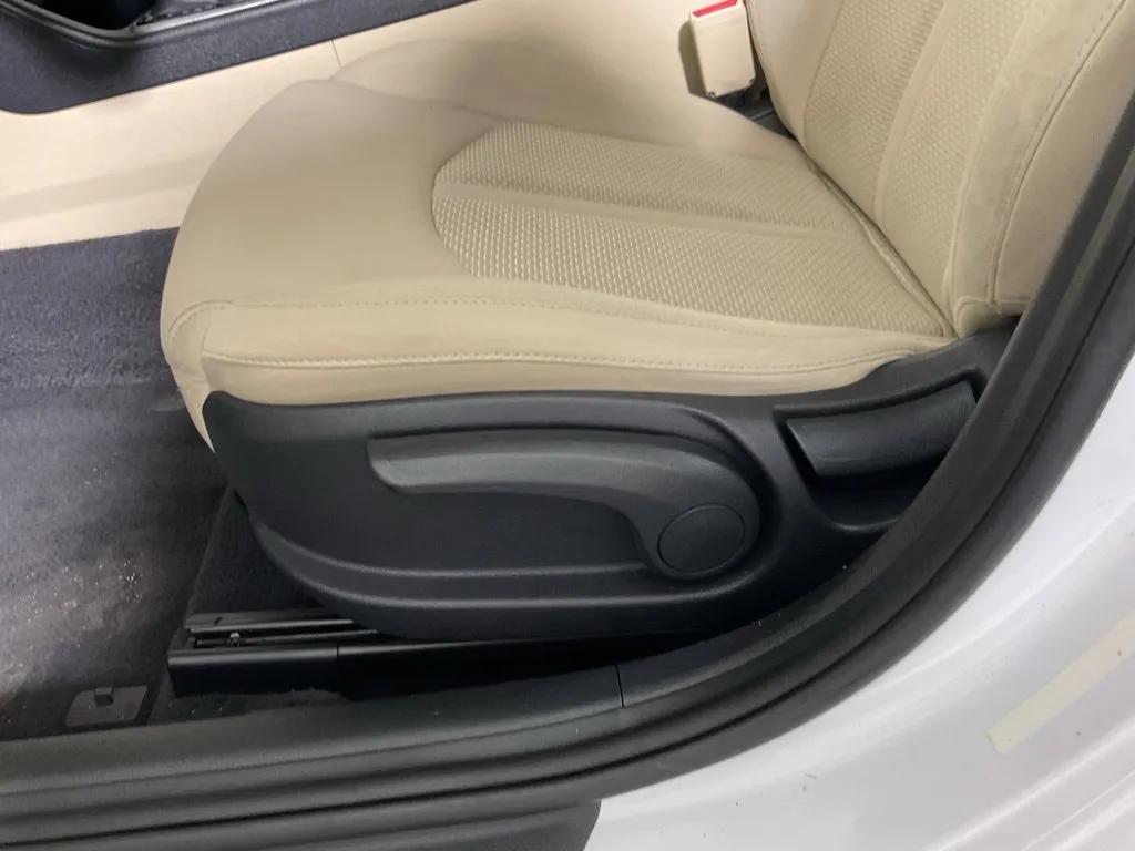 Hyundai Sonata photo 20