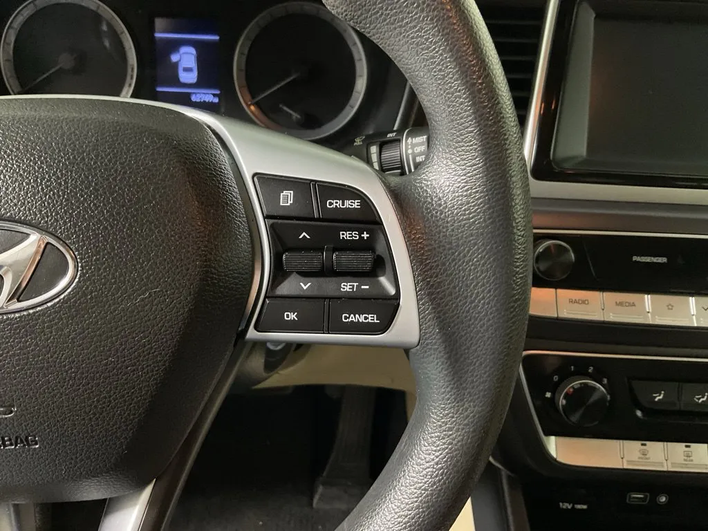 Hyundai Sonata photo 26