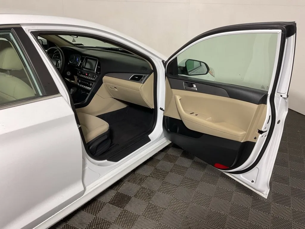 Hyundai Sonata photo 34