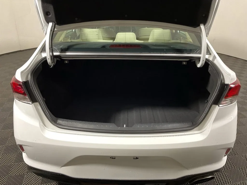 Hyundai Sonata photo 14