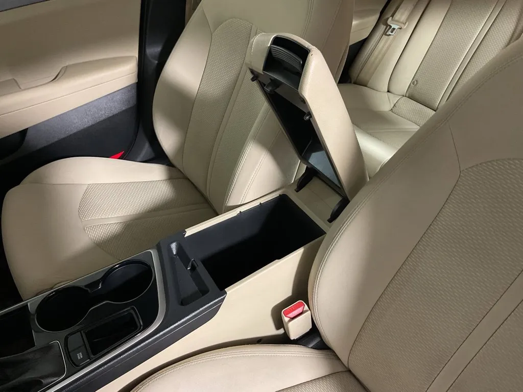 Hyundai Sonata photo 29