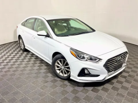 More photos of 2019 Hyundai Sonata SE at Don Wood Toyota, OH