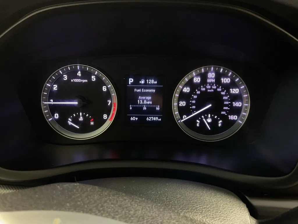 Hyundai Sonata photo 24