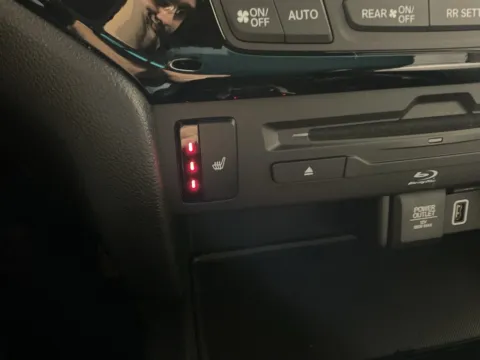 More photos of 2019 Honda Pilot Touring at Don Wood Toyota, OH