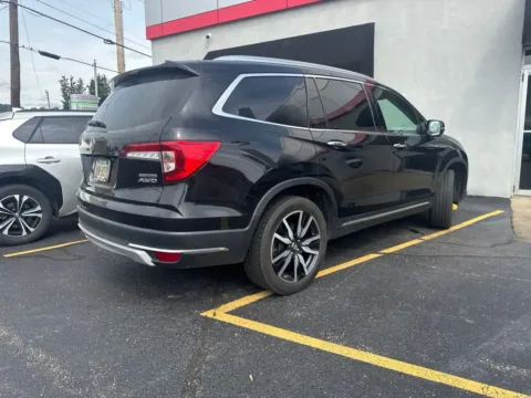 More photos of 2019 Honda Pilot Touring at Don Wood Toyota, OH