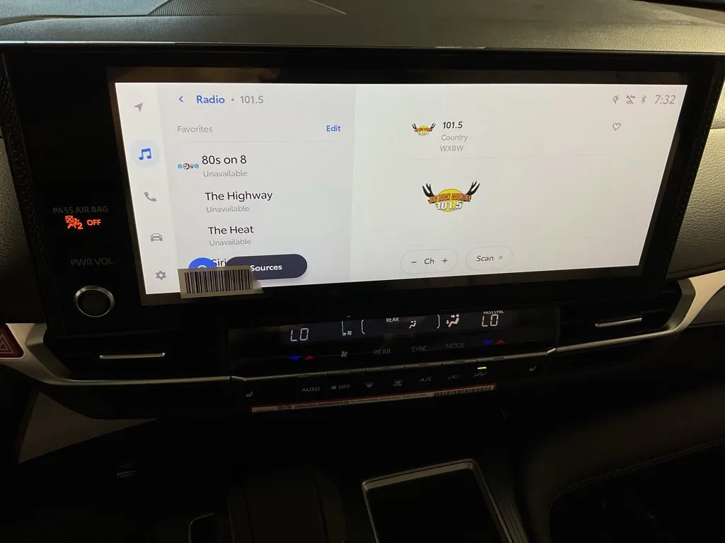 Toyota Sienna photo 25