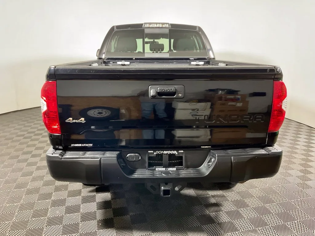 Toyota Tundra photo 13