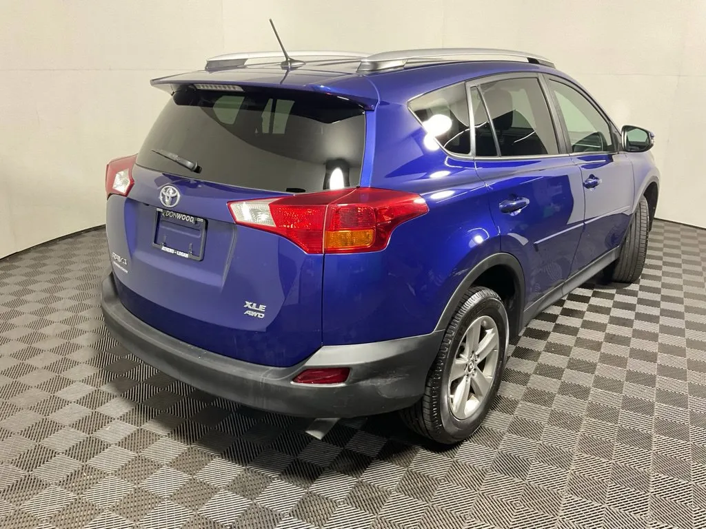 Toyota RAV4 photo 17
