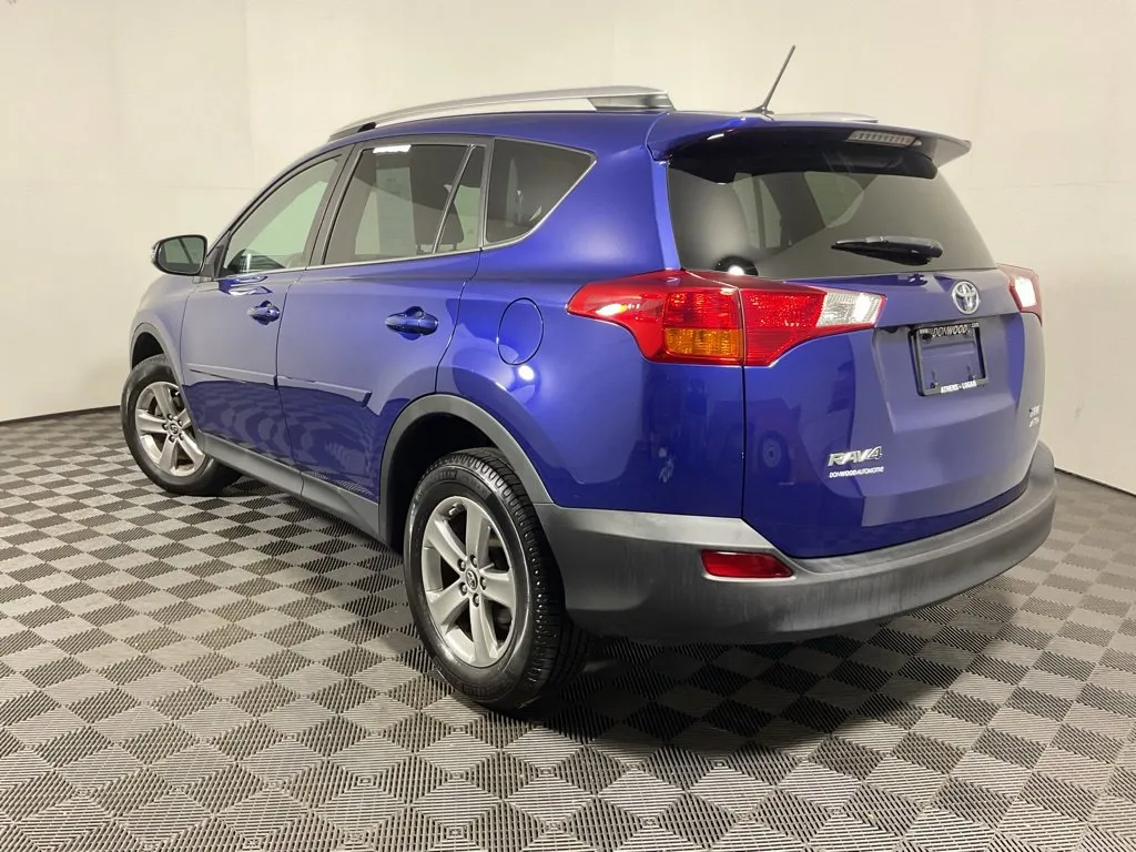 Toyota RAV4 photo 11