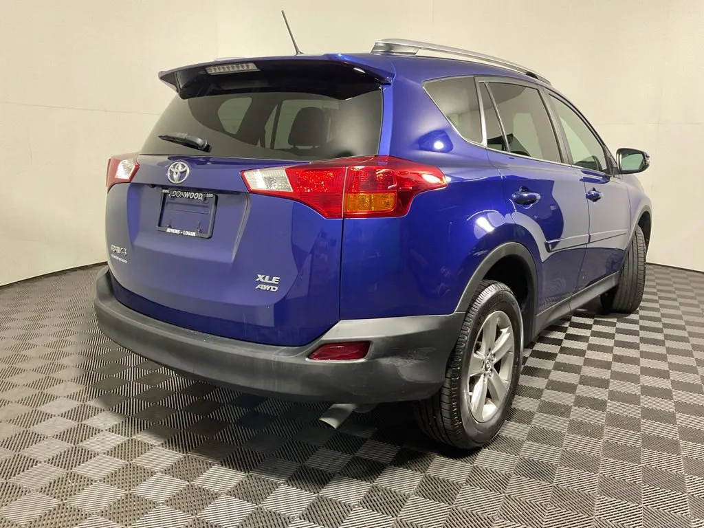 Toyota RAV4 photo 16