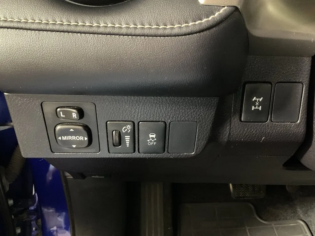 Toyota RAV4 photo 27