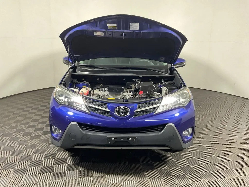 Toyota RAV4 photo 8