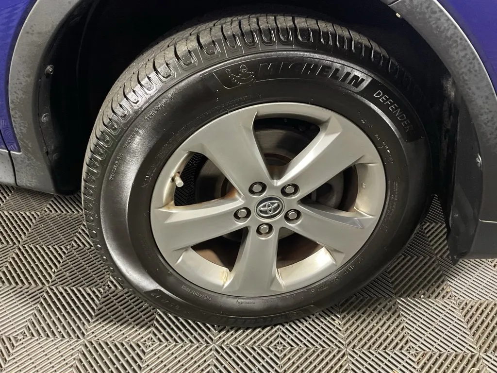 Toyota RAV4 photo 38