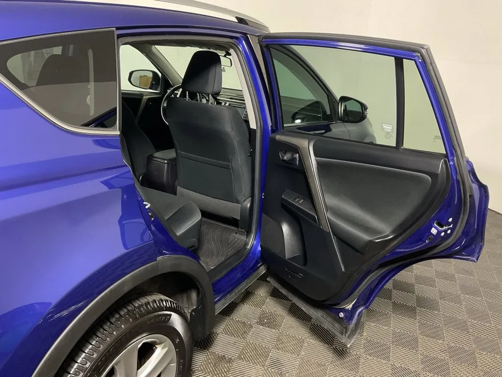 Toyota RAV4 photo 32