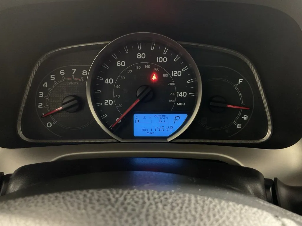 Toyota RAV4 photo 24