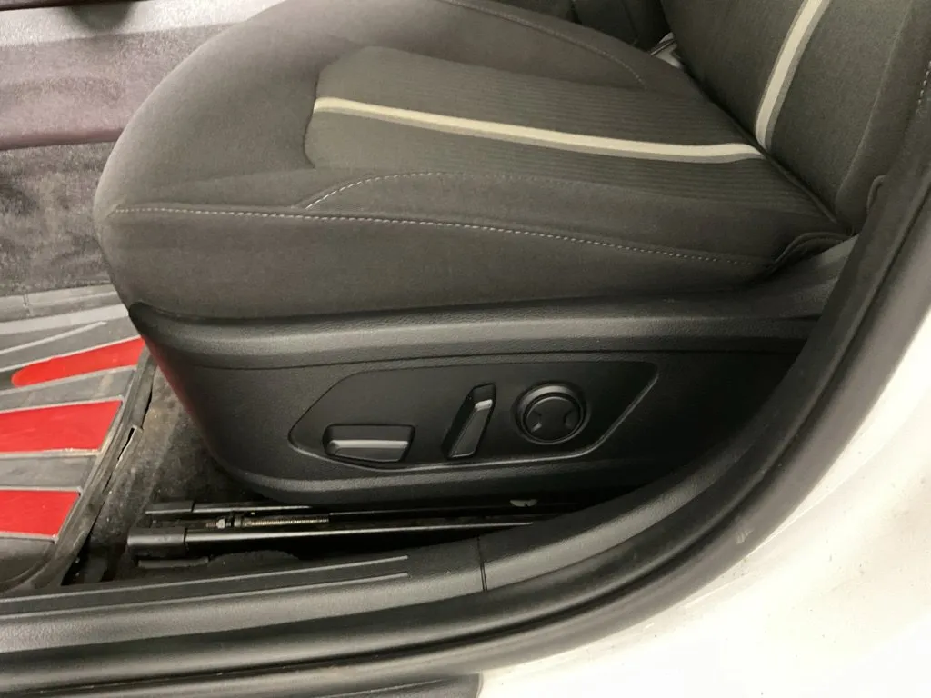 Hyundai Sonata photo 21
