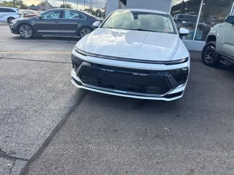 Another view of 2025 Hyundai Sonata SEL for sale in Athens, OH at Don Wood Toyota