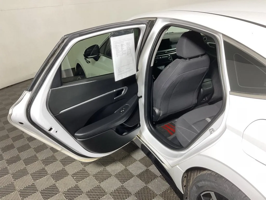 Hyundai Sonata photo 31