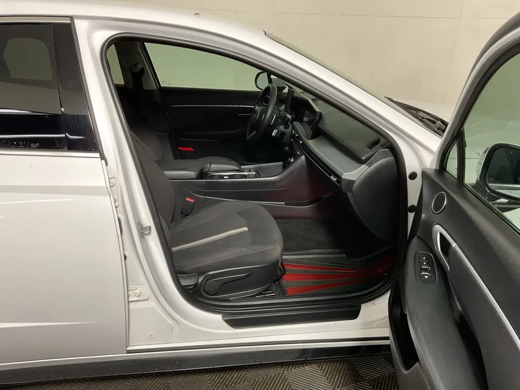 Hyundai Sonata photo 36