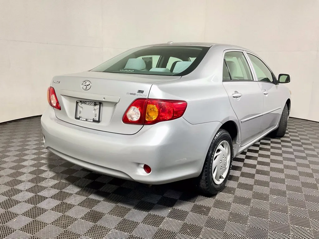 Toyota Corolla photo 13