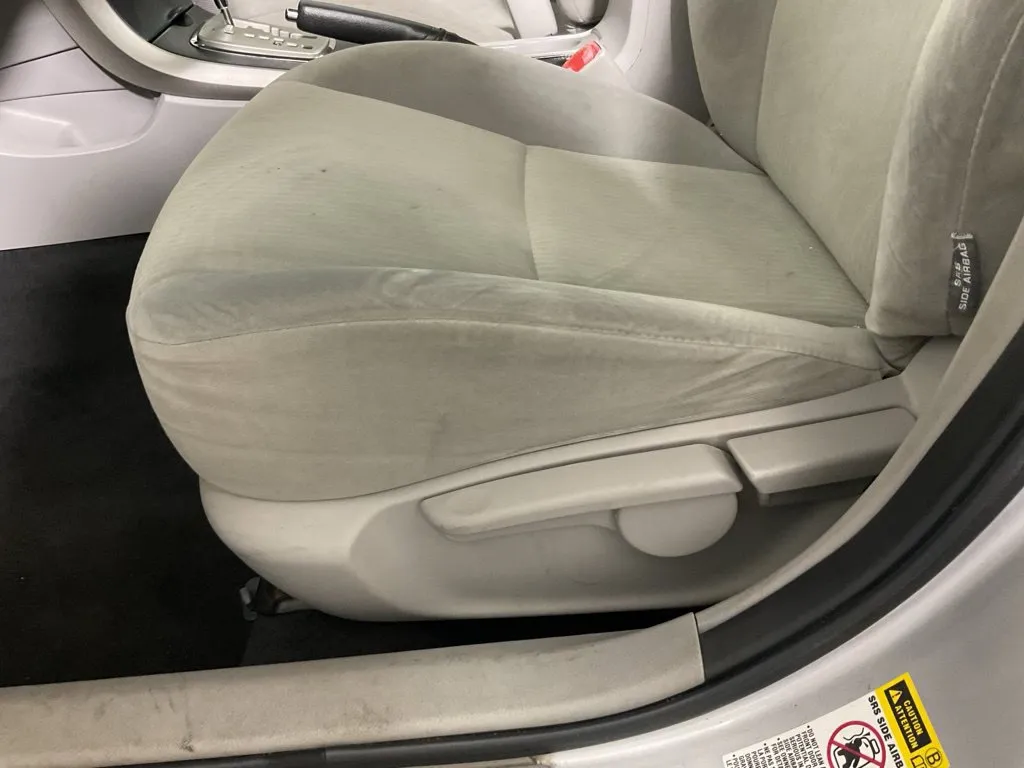 Toyota Corolla photo 18