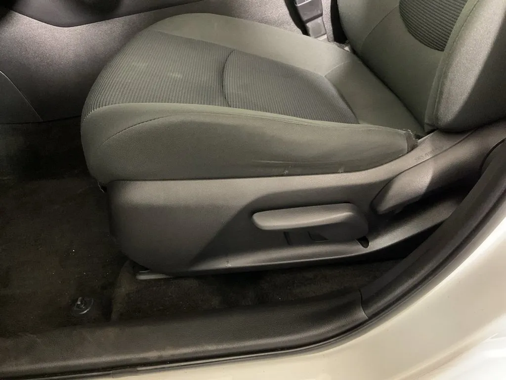 Toyota RAV4 photo 20