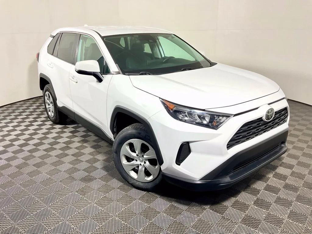 Toyota RAV4 photo 4