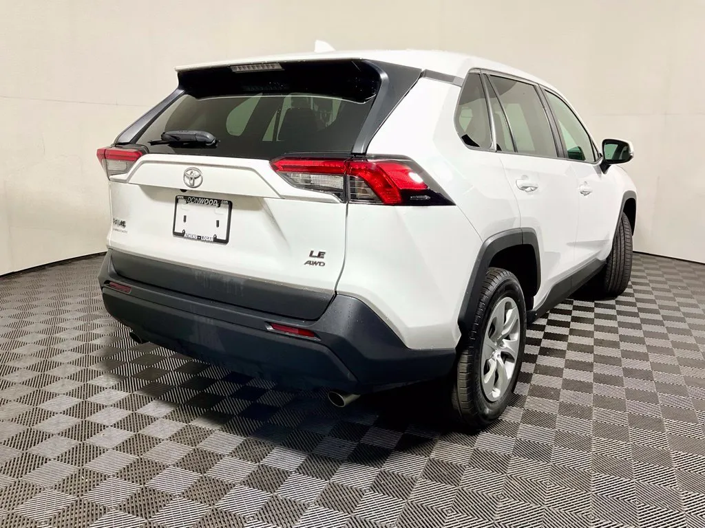 Toyota RAV4 photo 15