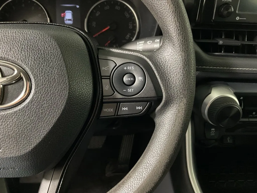 Toyota RAV4 photo 26