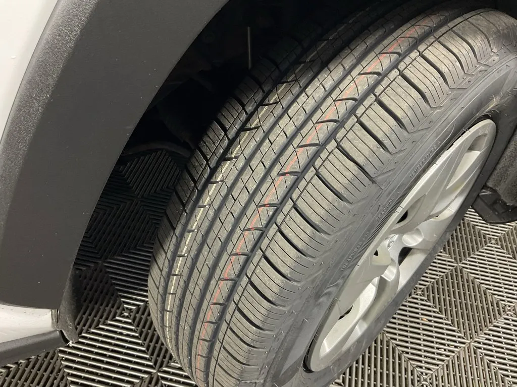 Toyota RAV4 photo 37