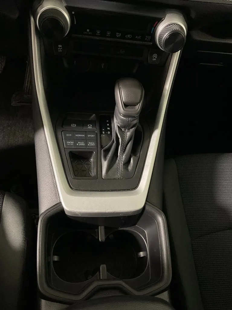 Toyota RAV4 photo 28