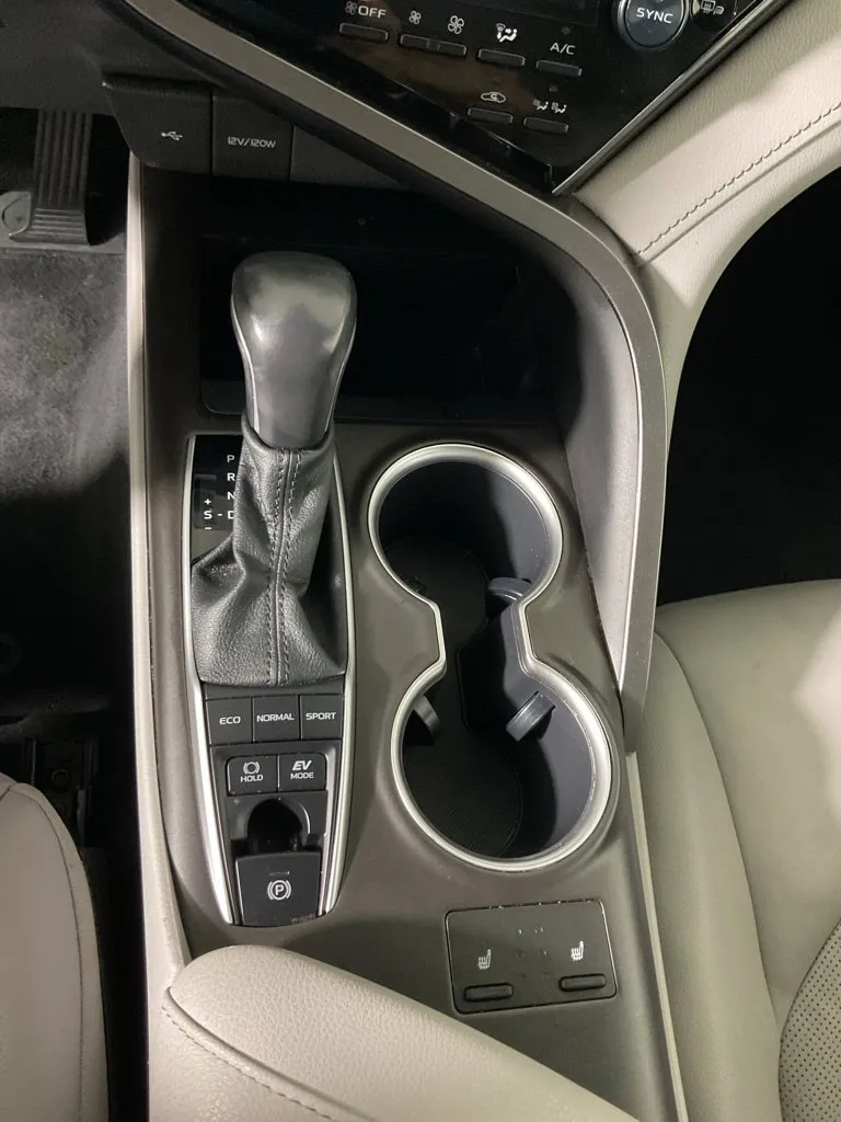 Toyota Camry photo 27