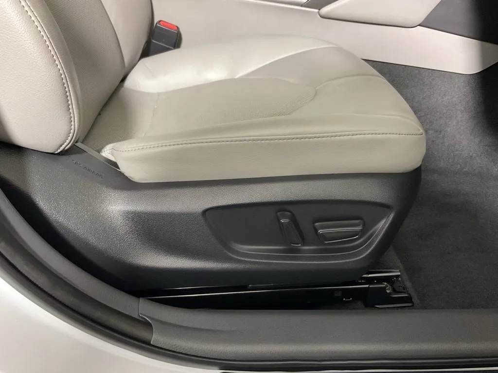 Toyota Camry photo 35