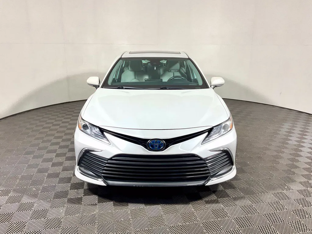 Toyota Camry photo 8